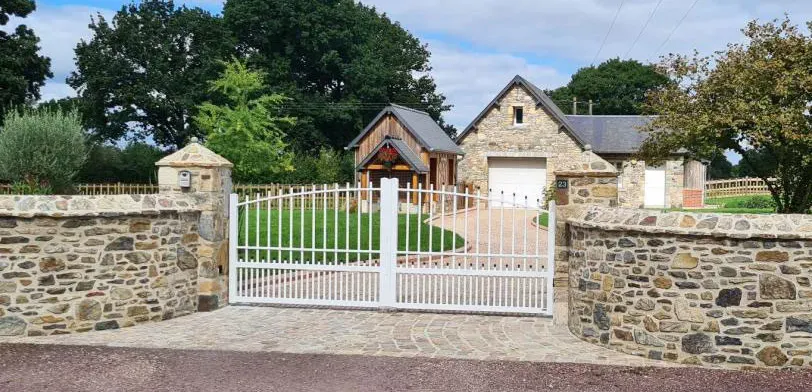 pose de portail près de Barneville-Carteret